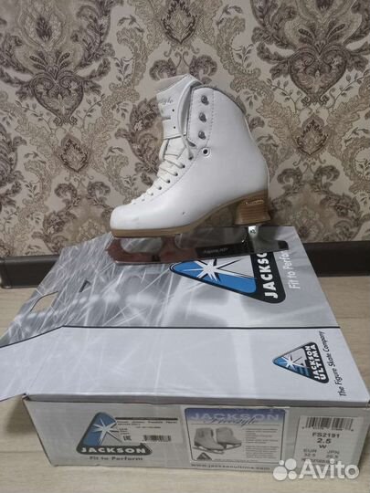 Коньки для фигурного катания jackson