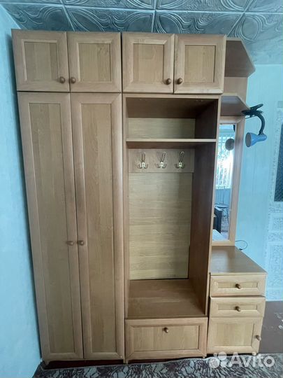 Шкаф для прихожей бу