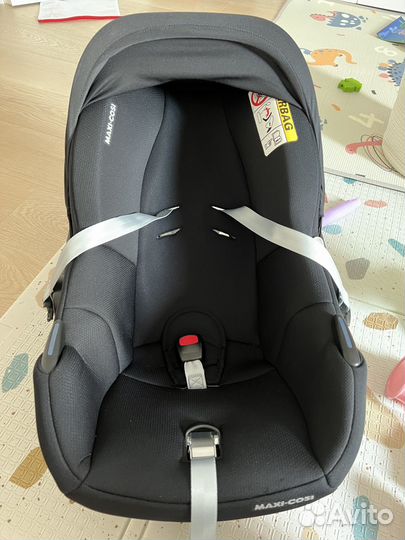 Автолюлька Maxi-Cosi CabrioFix i-size