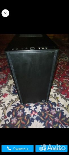 Игровой компьютер с монитором