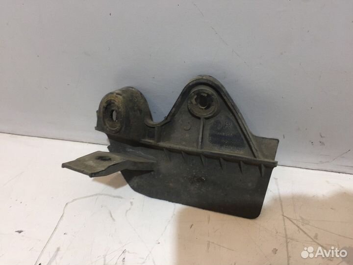 Брызговик правый (Audi A3)