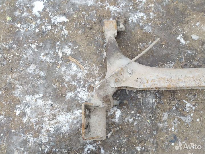 Задняя балка toyota corolla e120