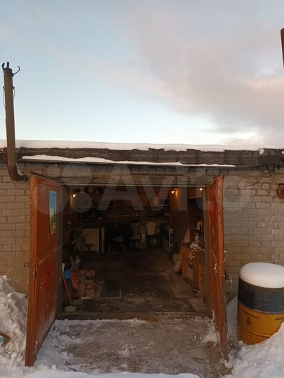 Гараж, > 30 м²