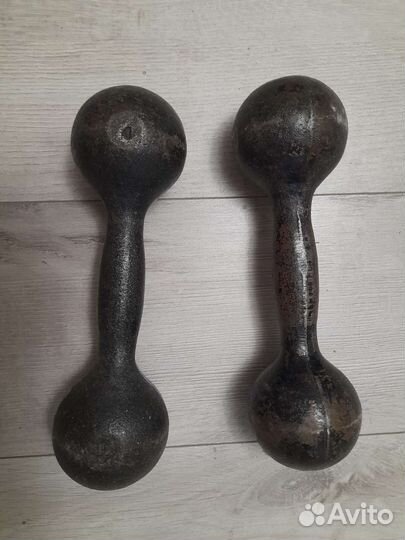 Гантели по 4кг