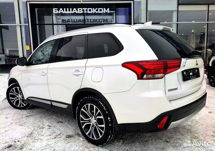 Mitsubishi Outlander 2.0 CVT, 2018, 167 448 км