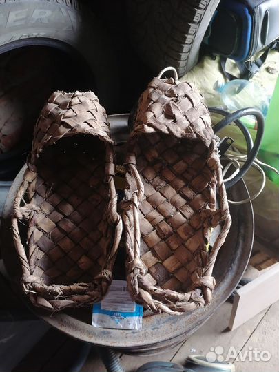 Лапти пра-пра бабушки состояние хорошее