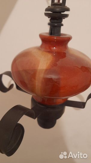 Светильник, основание