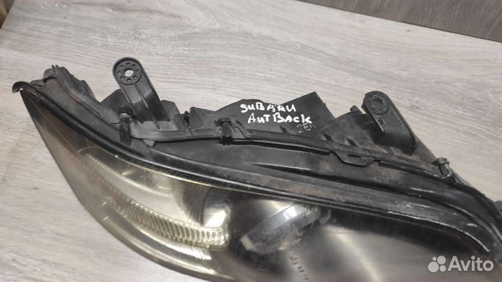 Фары Subaru Outback
