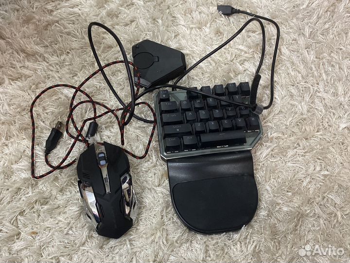 Игровая клавиатура и мышь для телефона