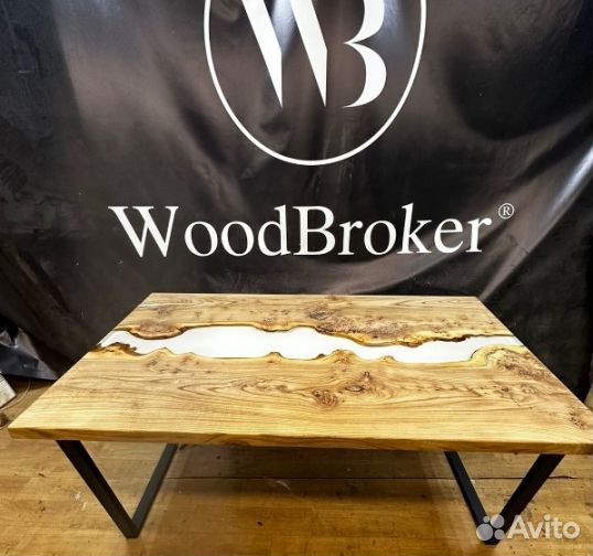 Стол из дерева горного карагача