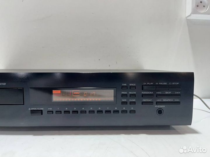 Yamaha CDX-530E CD-Плеер France