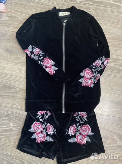 Костюм спортивный