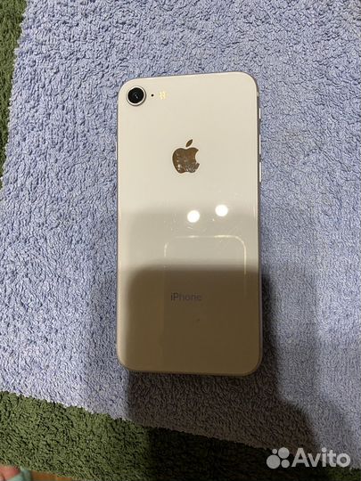 iPhone 8, 64 ГБ