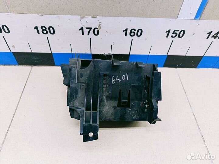 Кронштейн (сопут. товар) A6 C6,4F 2005-2011