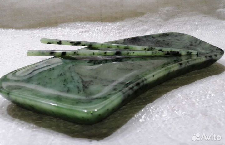 Нефрит королевский