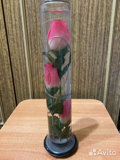 Роза в колбе