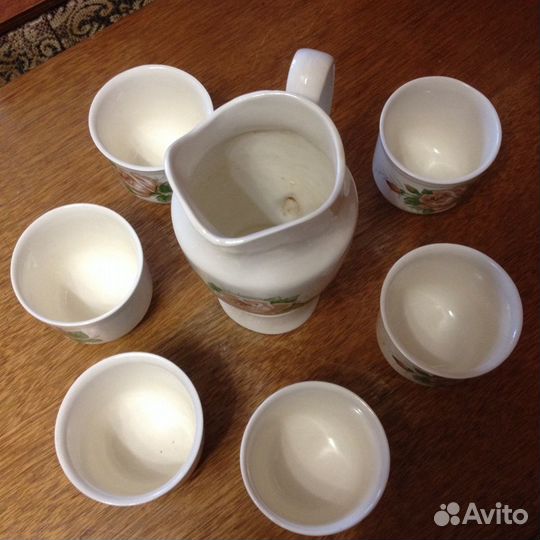 Кувшин и 6 стаканов