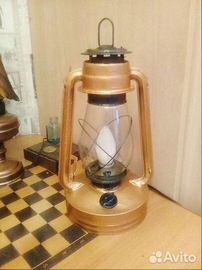 Светильник настольный