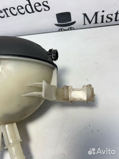 Бачок расширительный Mercedes-Benz E-Class E220