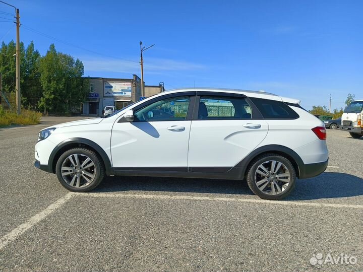 LADA Vesta Cross 1.6 CVT, 2022, 42 000 км