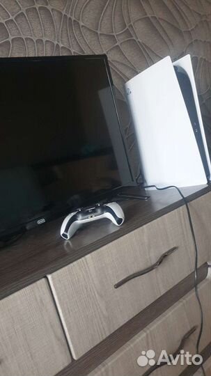 Мгровая приставка PS 5