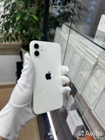 iPhone 11, 64 ГБ