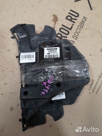 Крепление бампера 31265345 на Volvo V70 BW