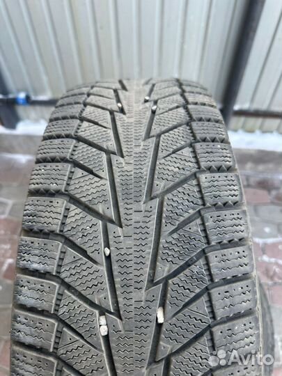 Hankook Winter I'Cept IZ2 205/65 R16