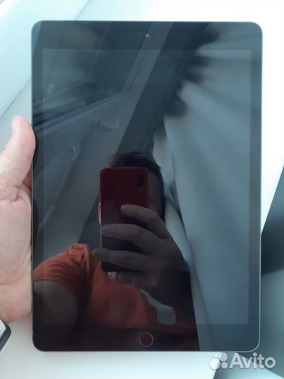 Планшет Apple iPad 7 A2198 SIM 32GB