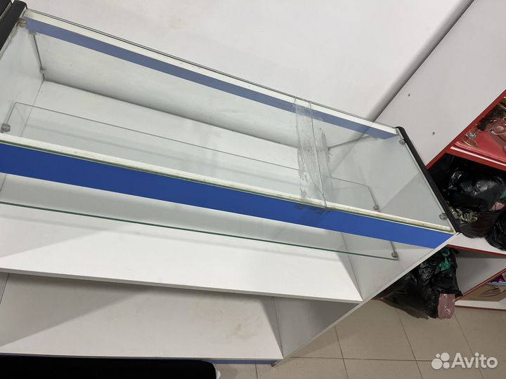 Витрины напольные стеклянные