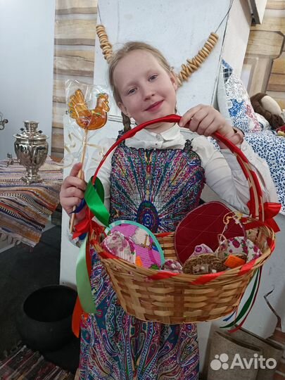 Петушок леденец на палочке