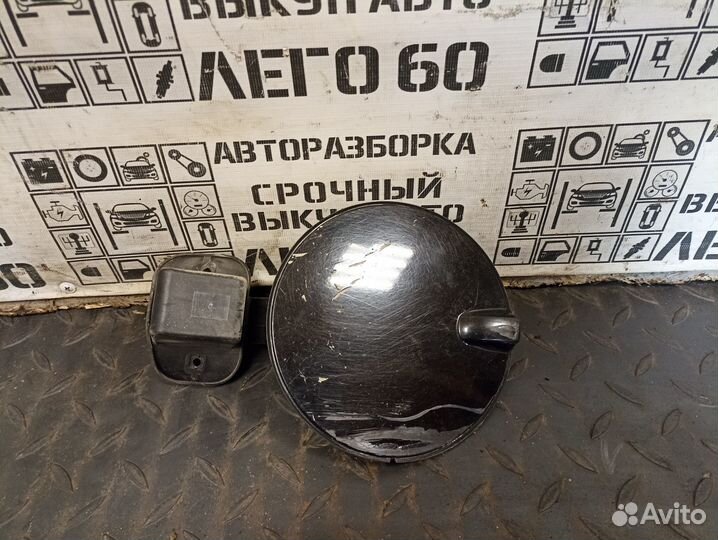 Лючок бензобака для Opel Antara