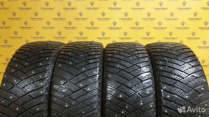 Goodyear Ultragrip Ice Arctic 215/55 R16 97T