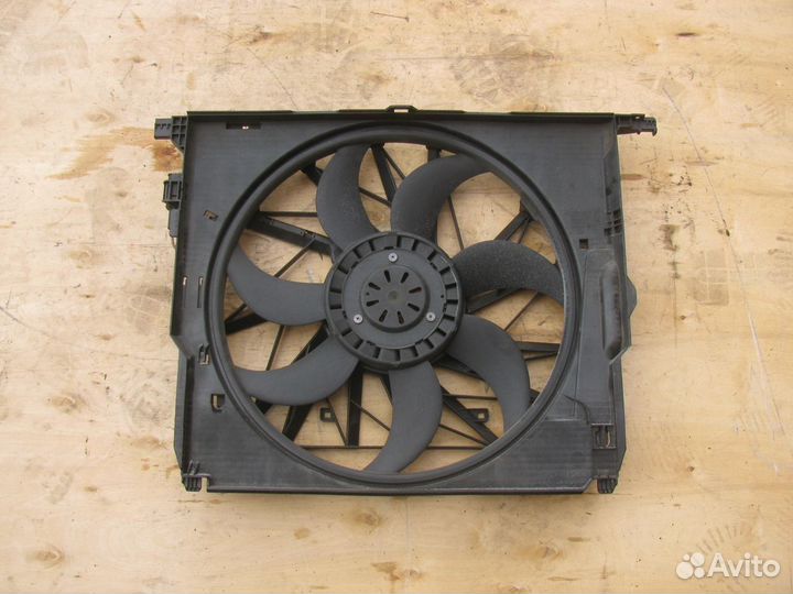 Диффузор вентилятор 525 630 745 F01 F10 F13 F18