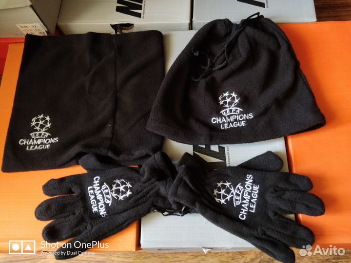 Зимний комплект шапка перчатки снуд