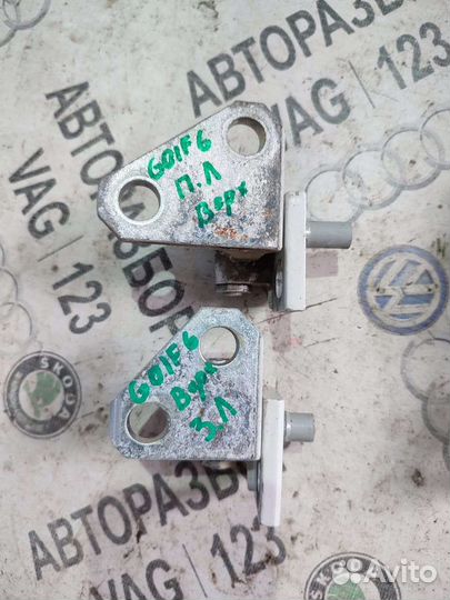 Петля двери верхняя Фольксваген Гольф 6