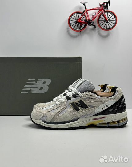 Кроссовки New Balance 1906D Protection Pack