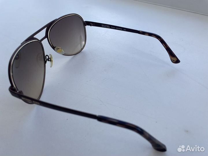 Солнцезащитные очки Michael Kors M2060S peyton