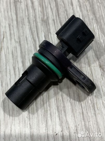 Датчик распредвала Renault sandero 2