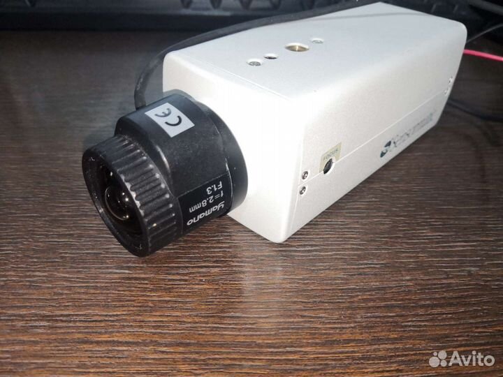 Аналоговая камера видеонаблюдения Sensormatic