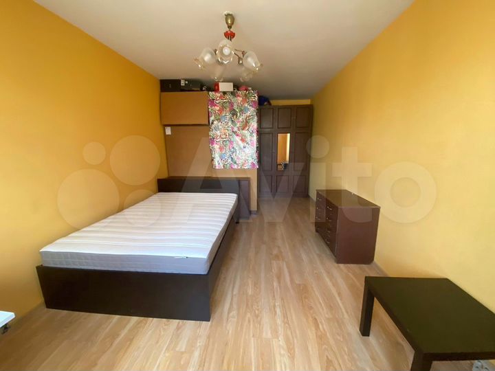 Комната 25 м² в 3-к., 8/9 эт.