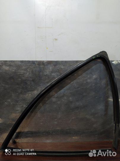 Уплотнитель стекла двери передний левый Renault