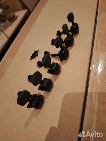 Комплект колков для электрогитары