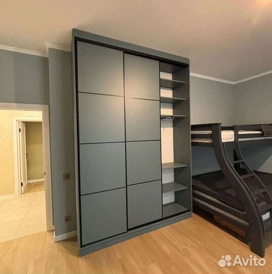 Шкаф в прихожую