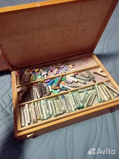 Пастель сухая художественная