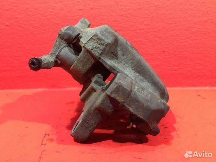 Суппорт передний правый Audi A5 8T cabd 1.8 tfsi