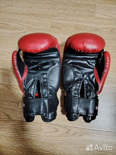 Боксерские перчатки 10 oz
