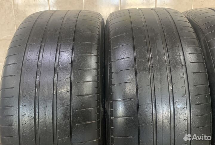 Pirelli P Zero 275/40 R21 и 315/35 R21