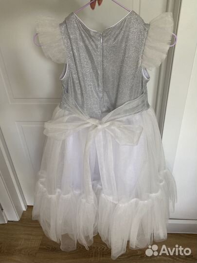 Платье праздничное 134