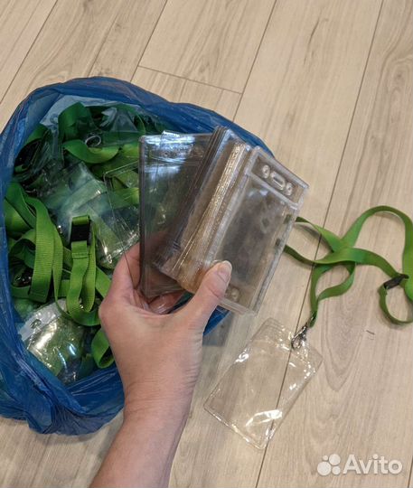 Бейджик на ленте (много)